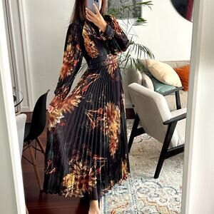 karen millen Dark Floral High Neck Pleat Woven Maxi Dress black size 6 C6